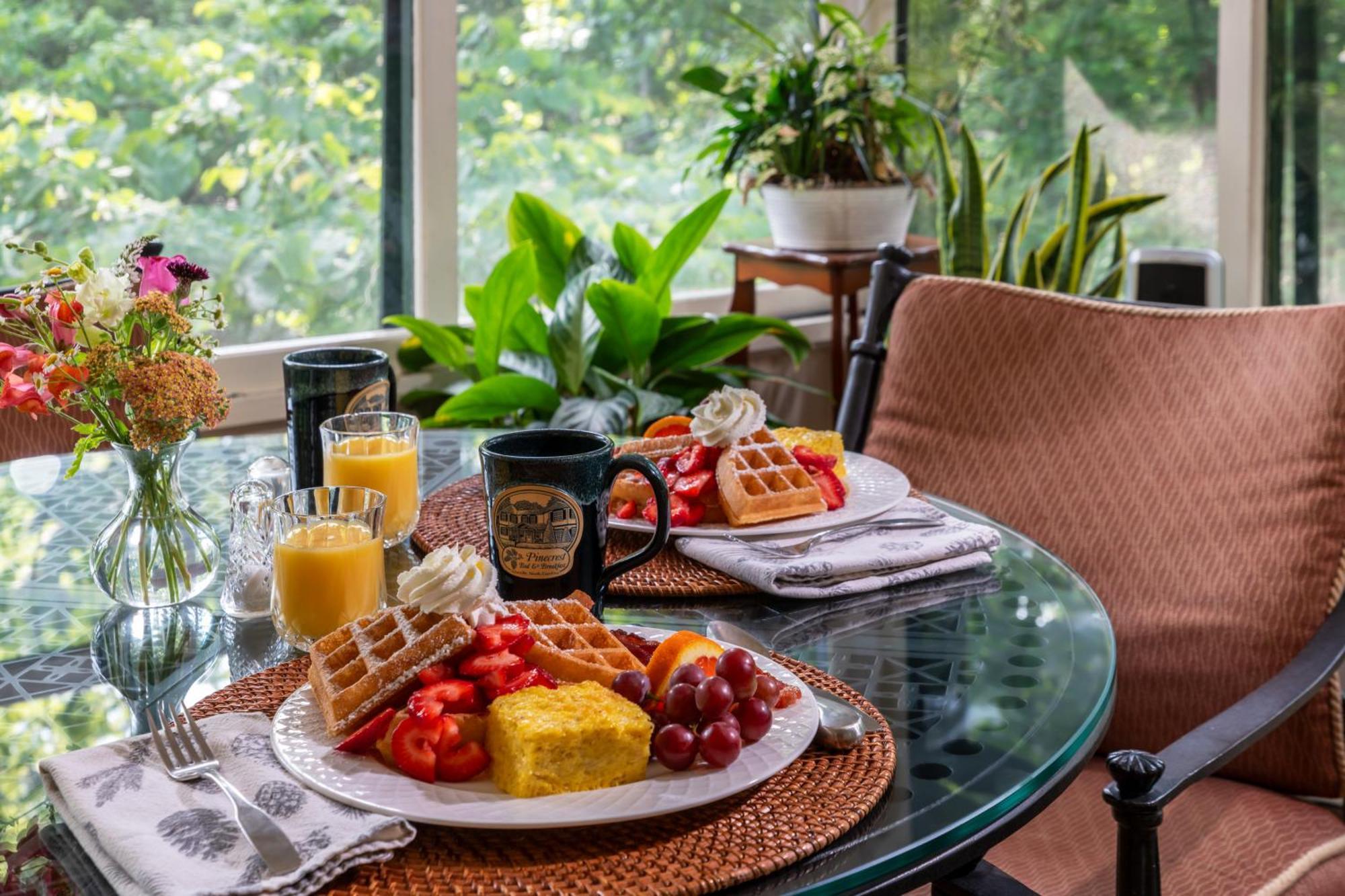 Pinecrest Bed & Breakfast Asheville Zewnętrze zdjęcie